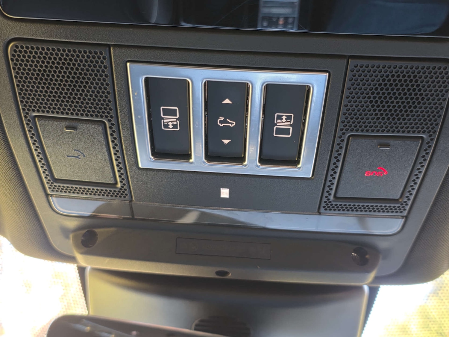 Used Land Rover Discovery 2017 for sale - 77301674: Photo 38