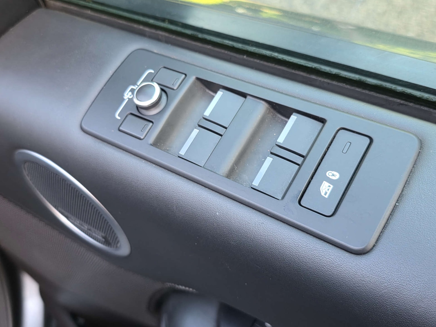 Used Land Rover Discovery 2017 for sale - 77301674: Photo 48