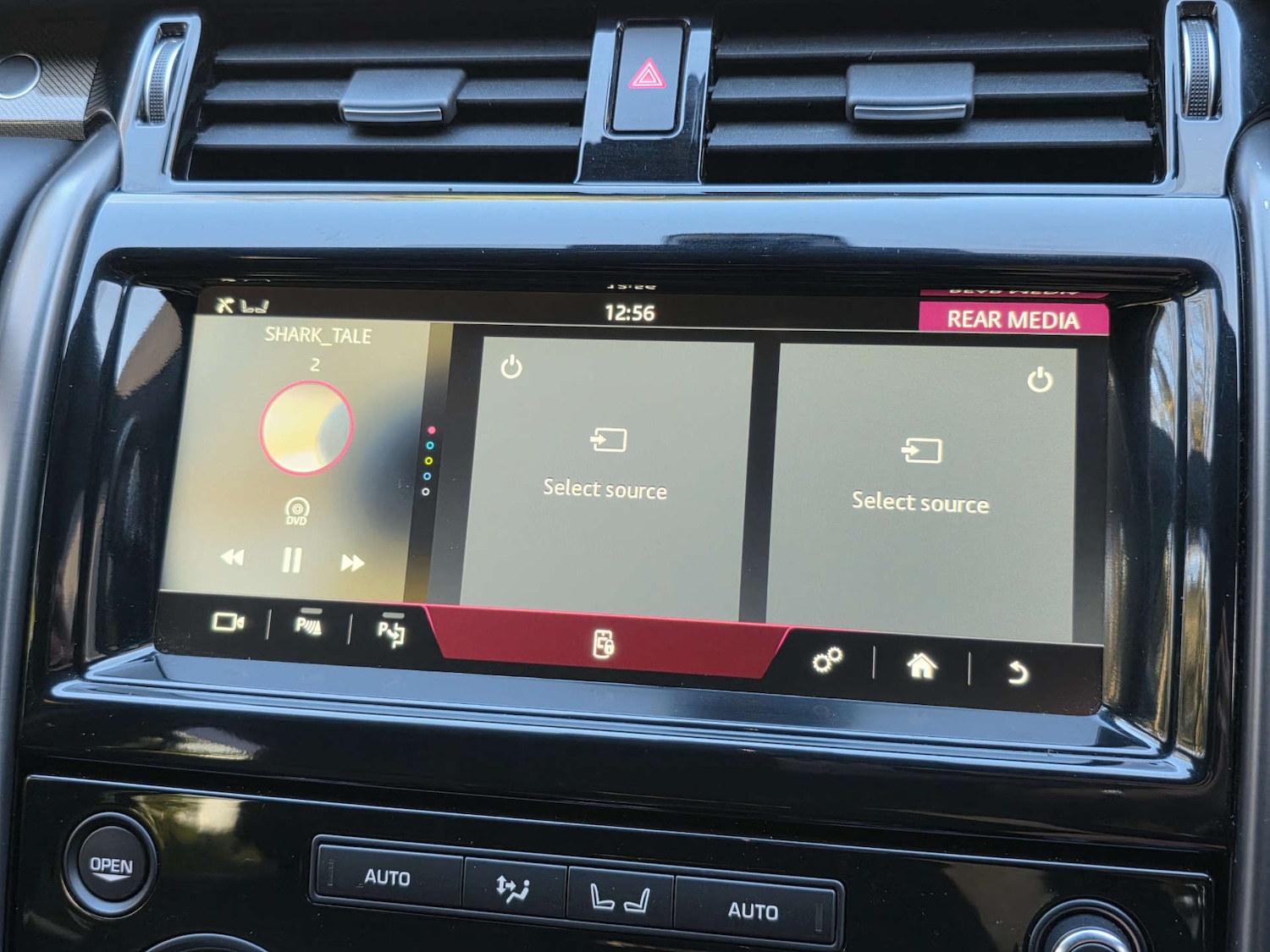 Used Land Rover Discovery 2017 for sale - 77301674: Photo 64