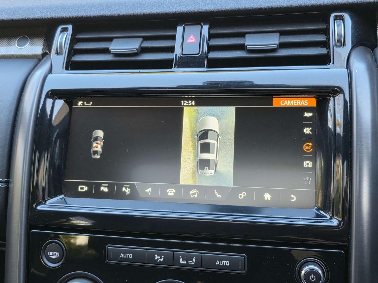 Used Land Rover Discovery 2017 for sale - 77301674: Photo 73