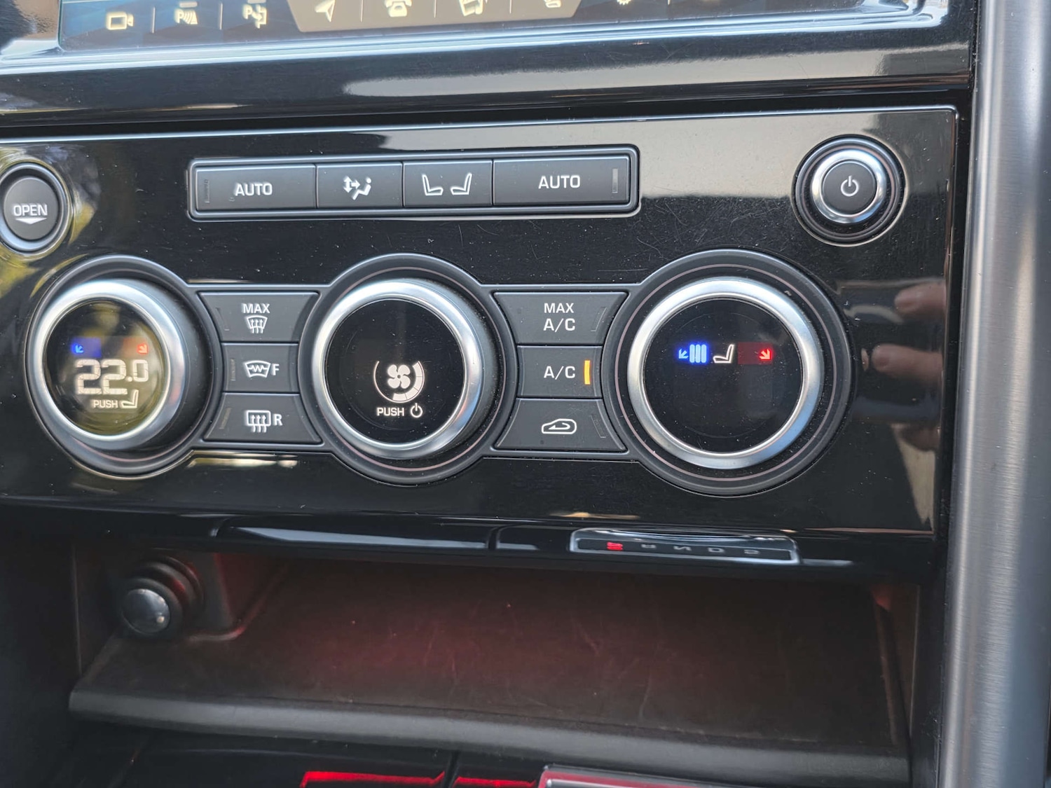 Used Land Rover Discovery 2017 for sale - 77301674: Photo 80