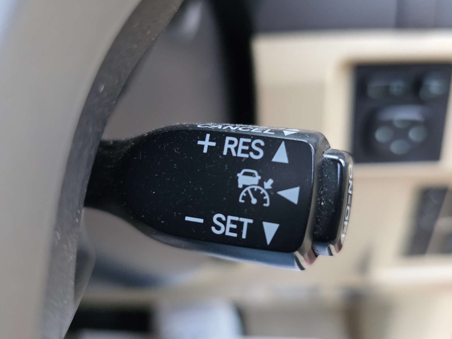 Used Toyota Land Cruiser 2016 for sale - 77617076: Photo 28