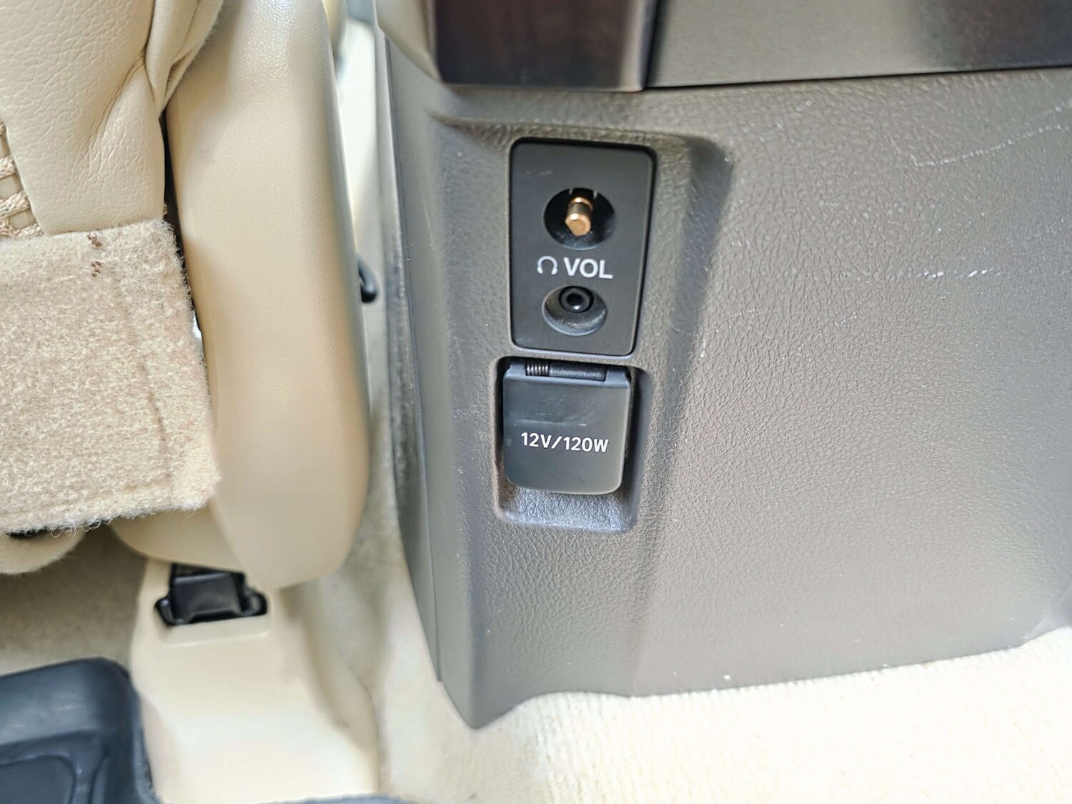 Used Toyota Land Cruiser 2016 for sale - 77617076: Photo 38