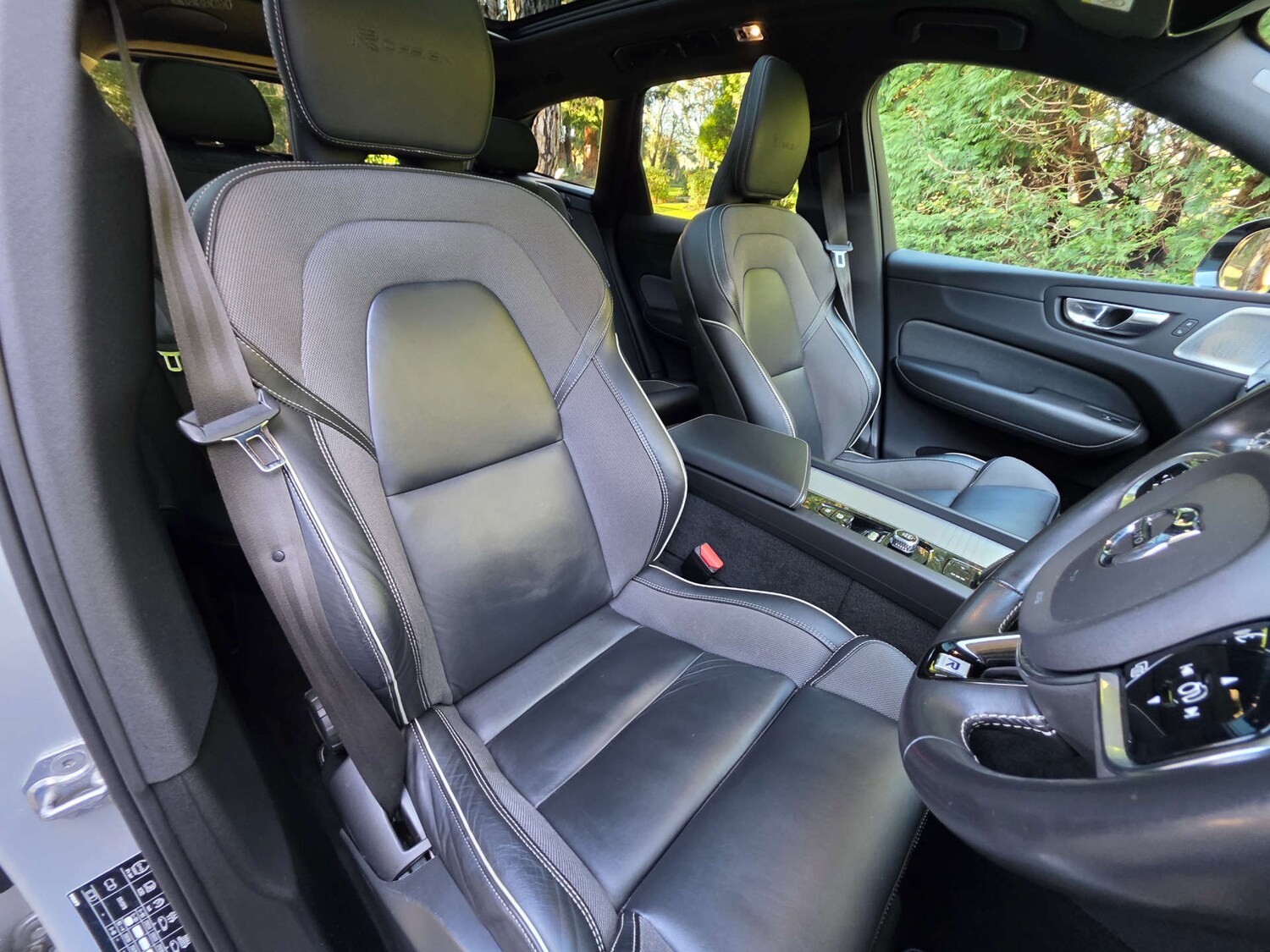 Used Volvo XC60 2020 for sale - 77434604: Photo 35