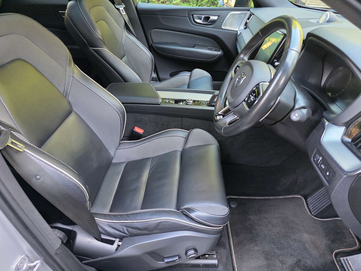 Used Volvo XC60 2020 for sale - 77434604: Photo 36