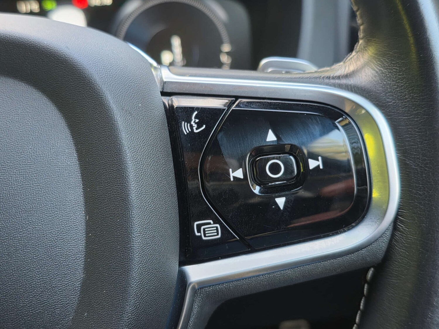 Used Volvo XC60 2020 for sale - 77434604: Photo 9