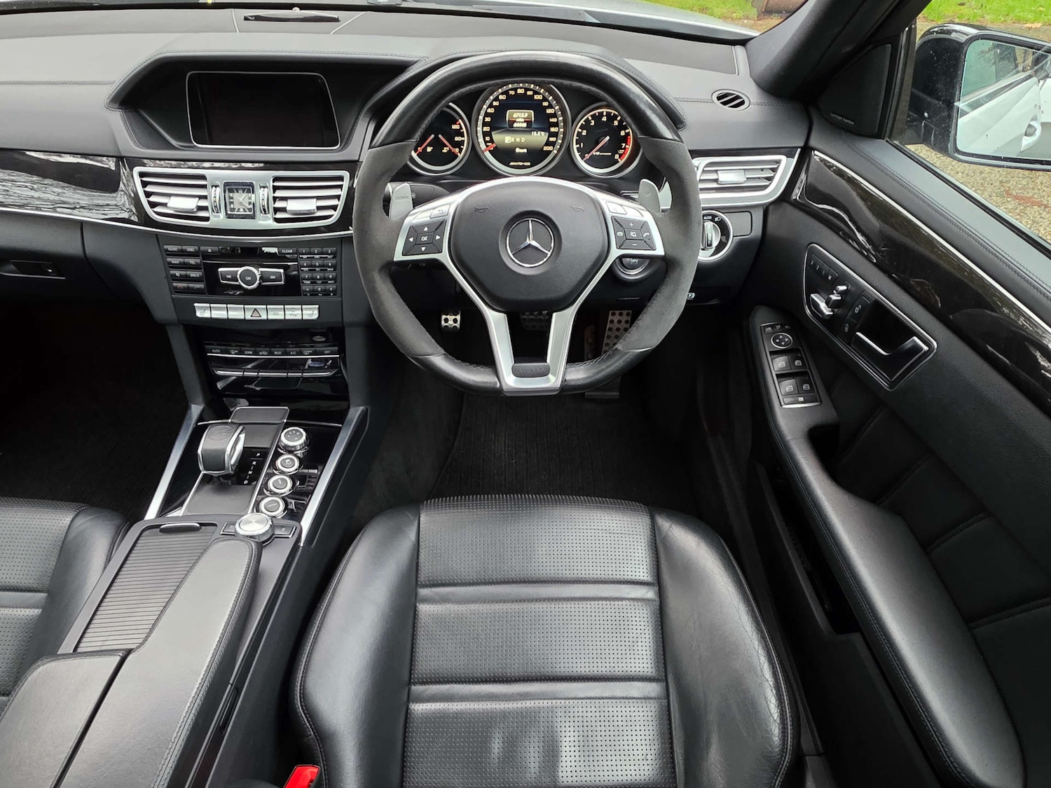 Used Mercedes-Benz E Class 2015 for sale - 77061757: Photo 14