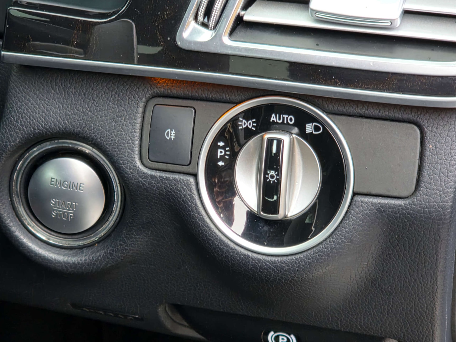 Used Mercedes-Benz E Class 2015 for sale - 77061757: Photo 39