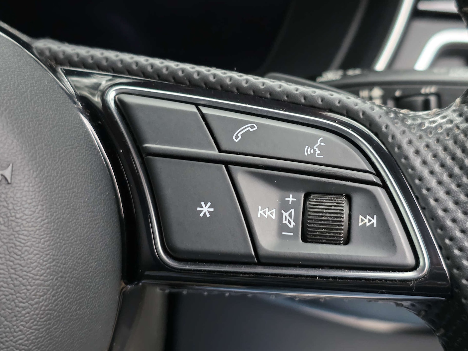 Used Audi A4 2019 for sale - 77567780: Photo 37