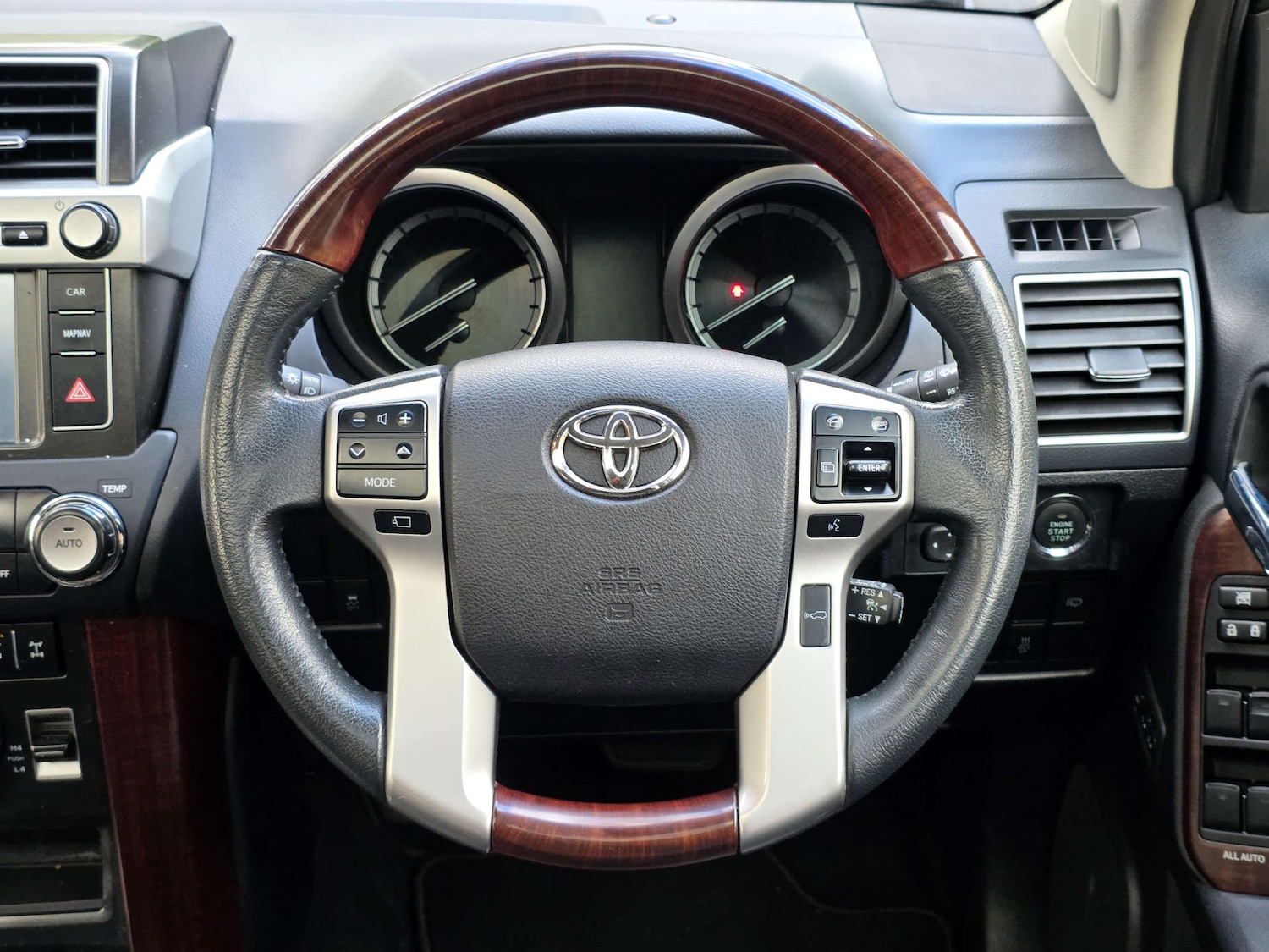 Used Toyota Land Cruiser 2017 for sale - 77643141: Photo 11
