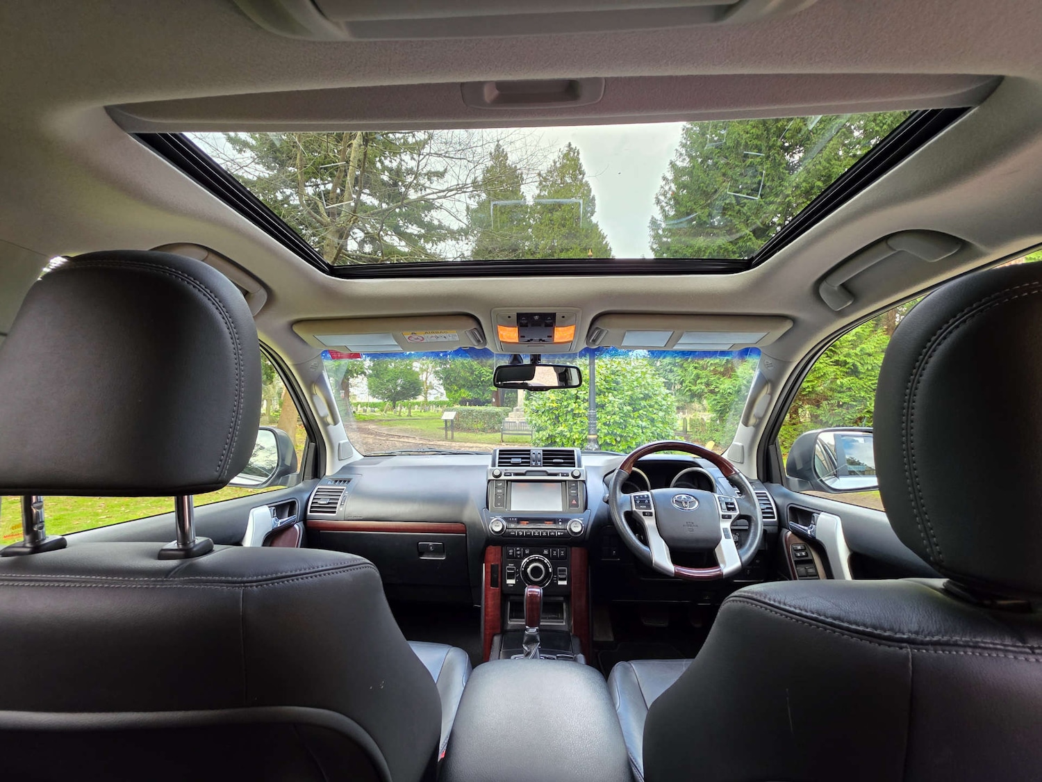 Used Toyota Land Cruiser 2017 for sale - 77643141: Photo 3