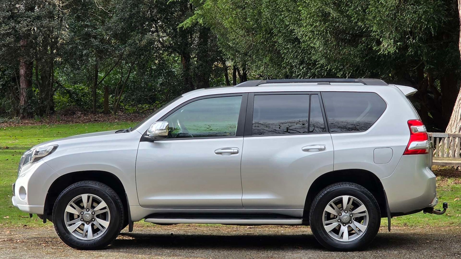 Used Toyota Land Cruiser 2017 for sale - 77643141: Photo 4
