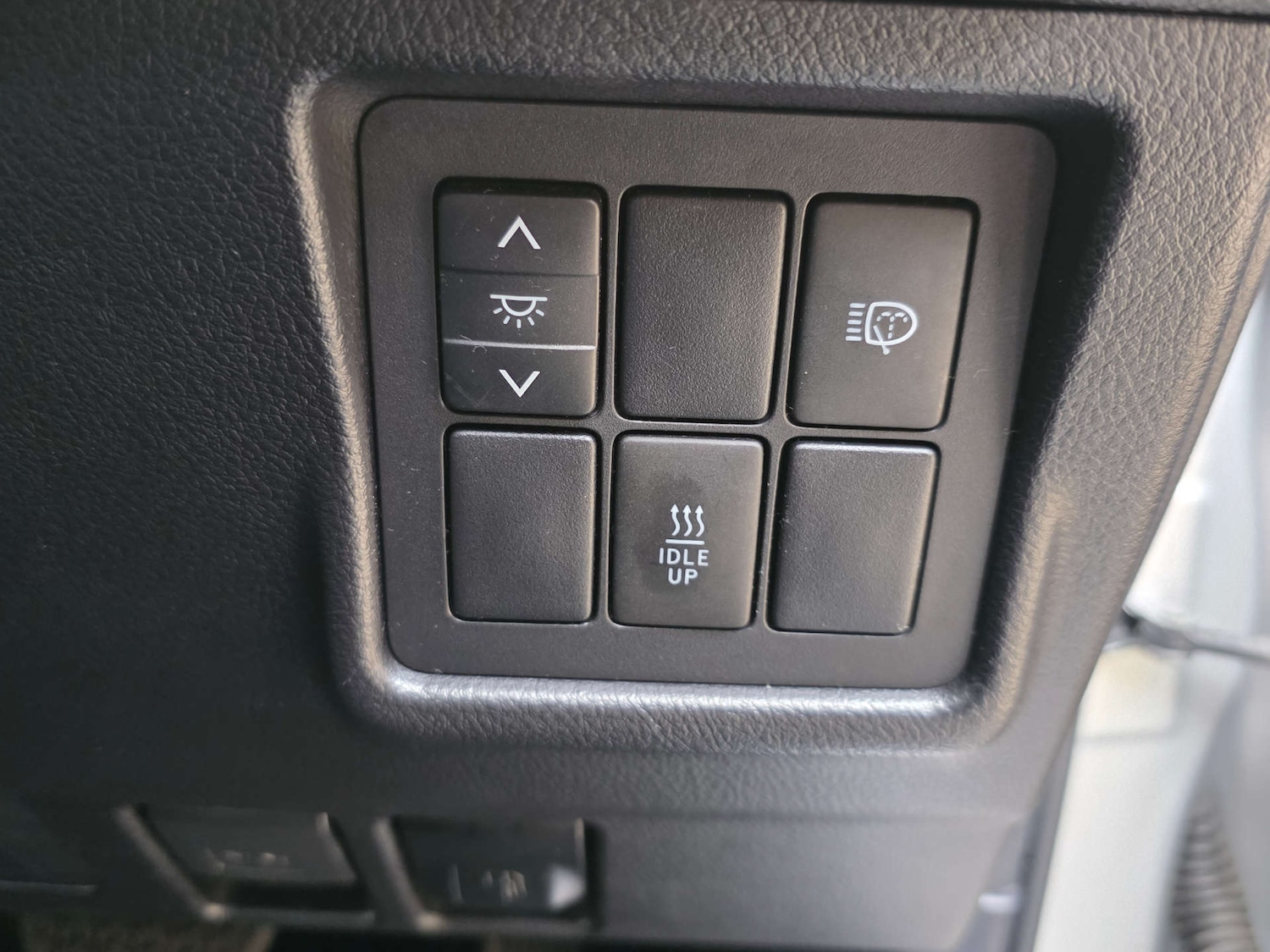 Used Toyota Land Cruiser 2017 for sale - 77643141: Photo 43