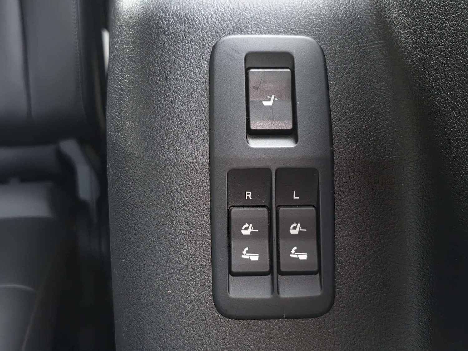 Used Toyota Land Cruiser 2017 for sale - 77643141: Photo 47