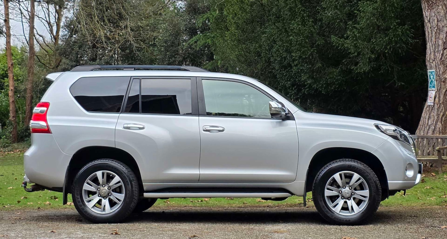 Used Toyota Land Cruiser 2017 for sale - 77643141: Photo 5