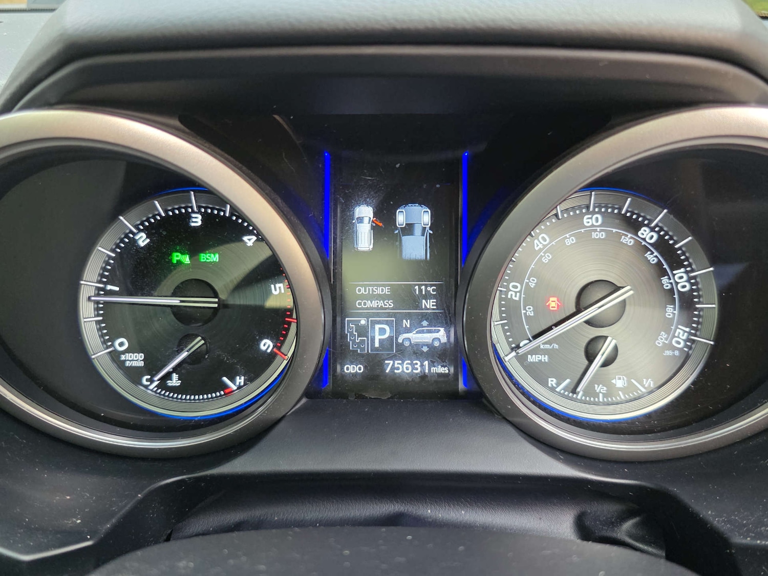 Used Toyota Land Cruiser 2017 for sale - 77643141: Photo 62