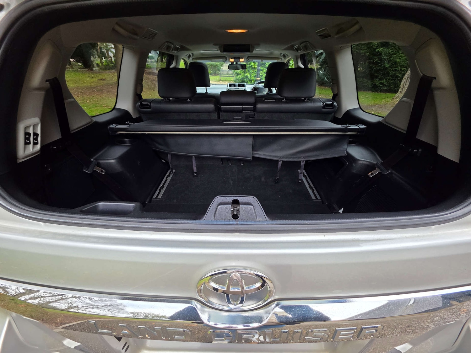 Used Toyota Land Cruiser 2017 for sale - 77643141: Photo 63