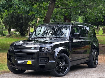 Used Land Rover Defender 2021 for sale - 79284955: Photo