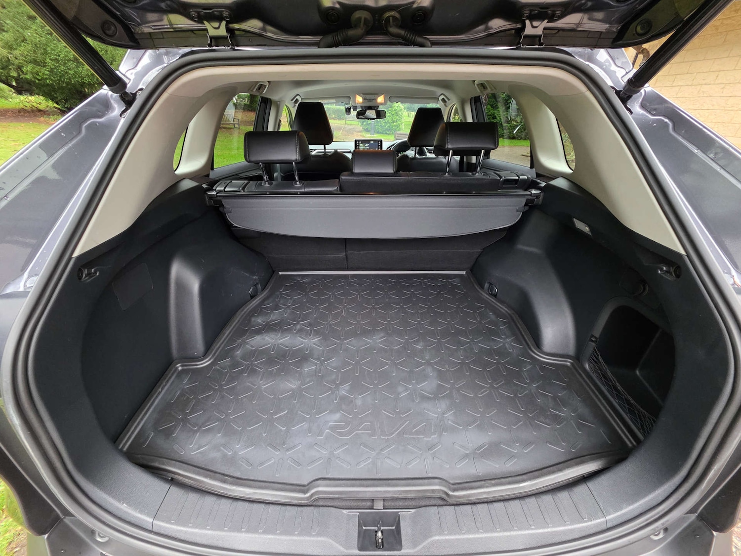 Used Toyota RAV4 2021 for sale - 76985155: Photo 15