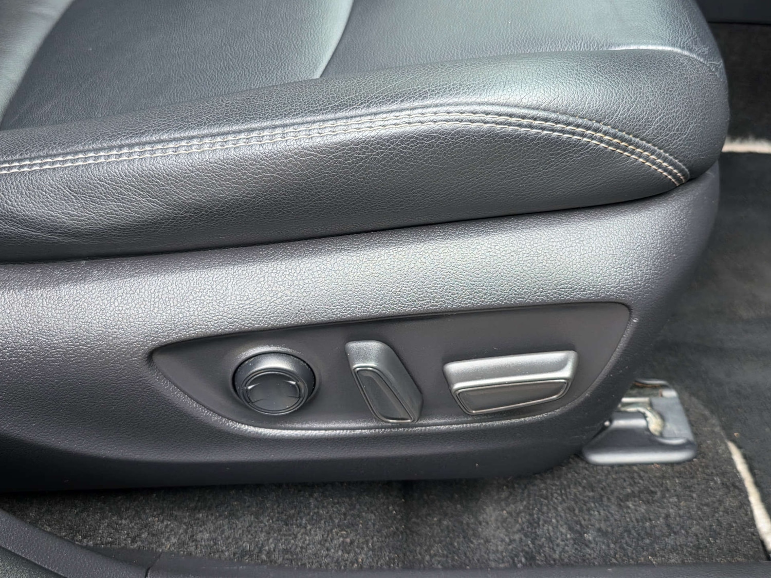 Used Toyota RAV4 2021 for sale - 76985155: Photo 38