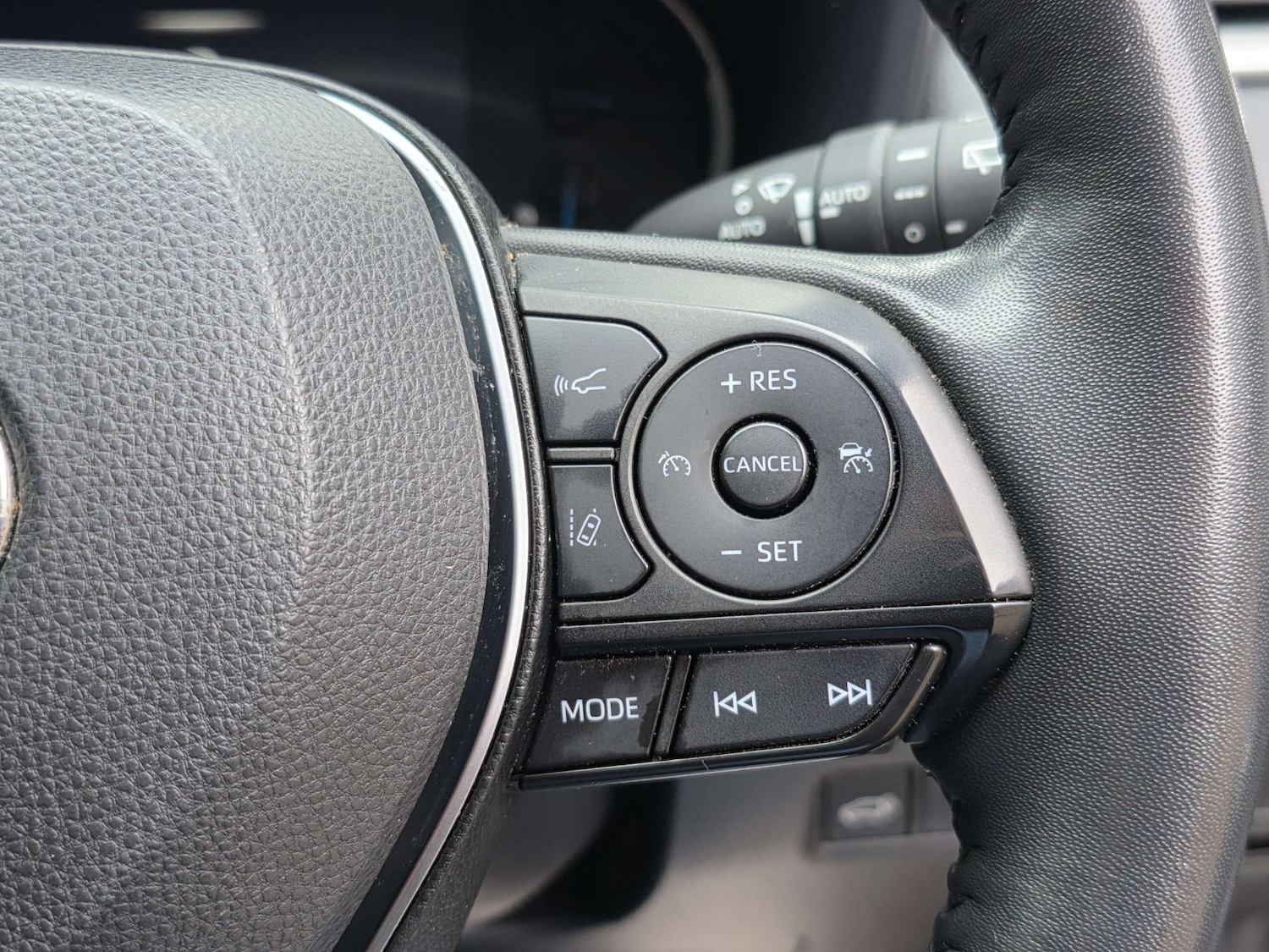 Used Toyota RAV4 2021 for sale - 76985155: Photo 45