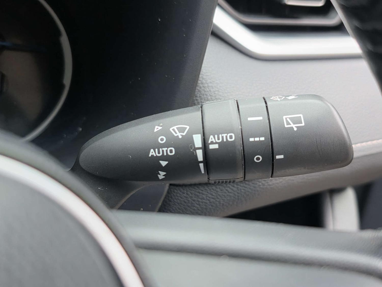 Used Toyota RAV4 2021 for sale - 76985155: Photo 46