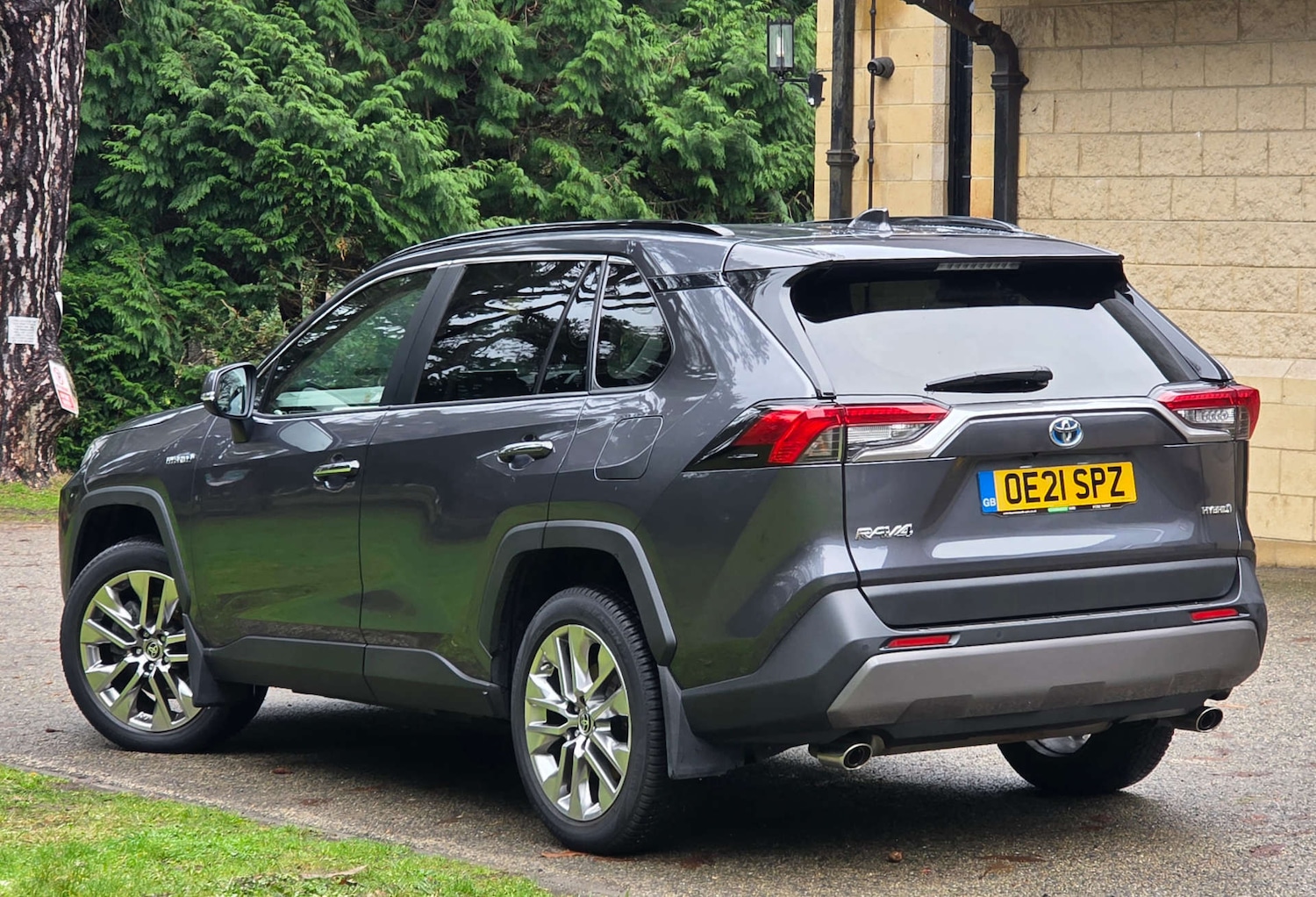 Used Toyota RAV4 2021 for sale - 76985155: Photo 6