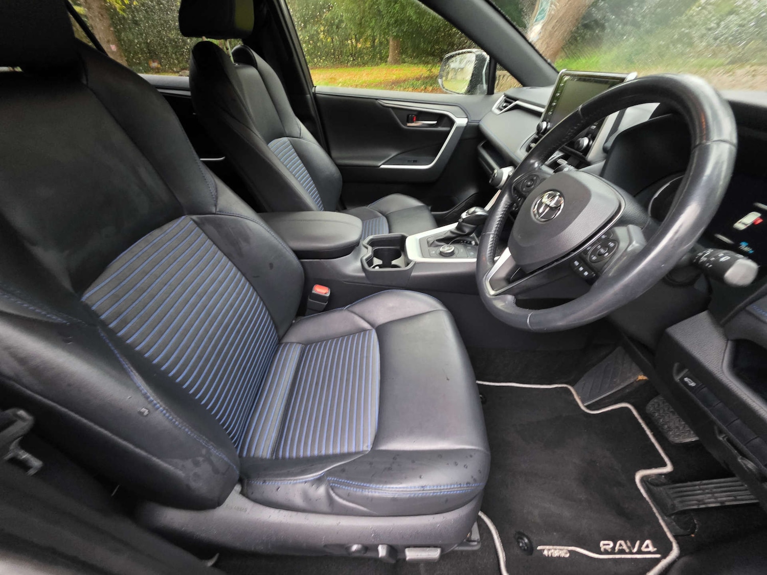 Used Toyota RAV4 2019 for sale - 76985176: Photo 29