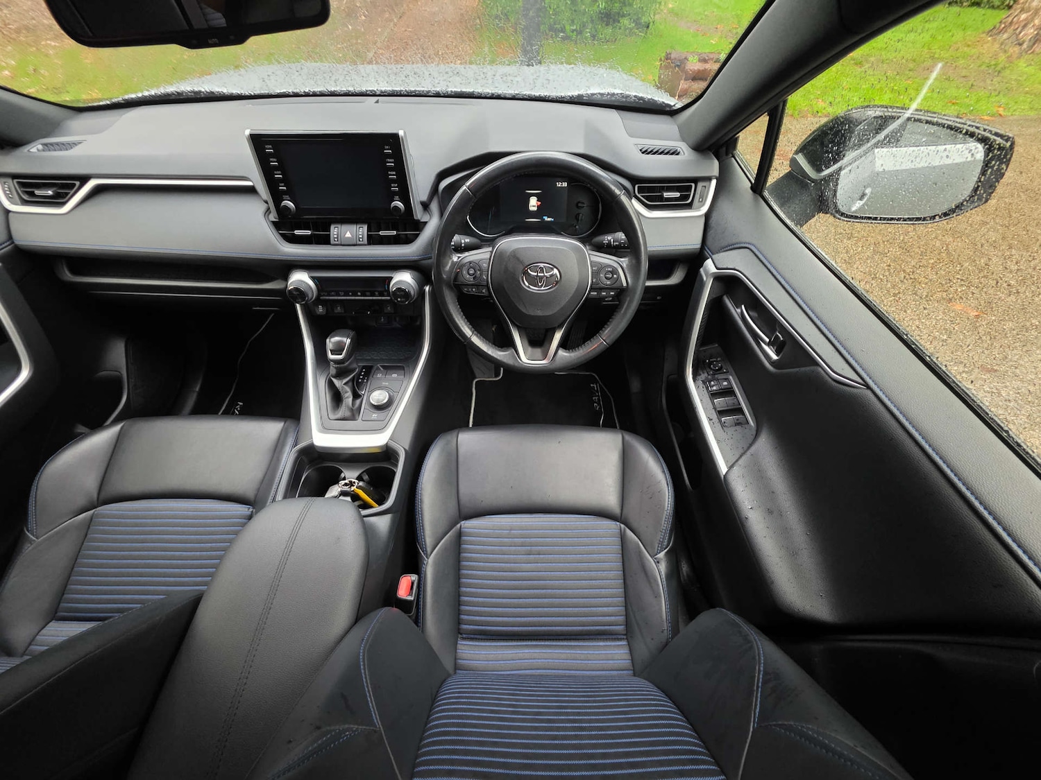 Used Toyota RAV4 2019 for sale - 76985176: Photo 8