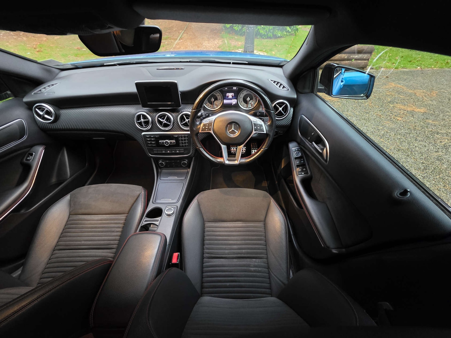 Used Mercedes-Benz A-Class 2014 for sale - 76465955: Photo 32