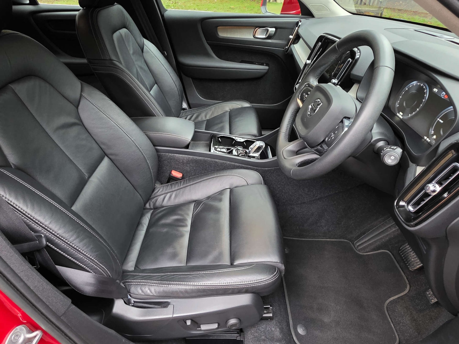 Used Volvo XC40 2022 for sale - 77249198: Photo 35