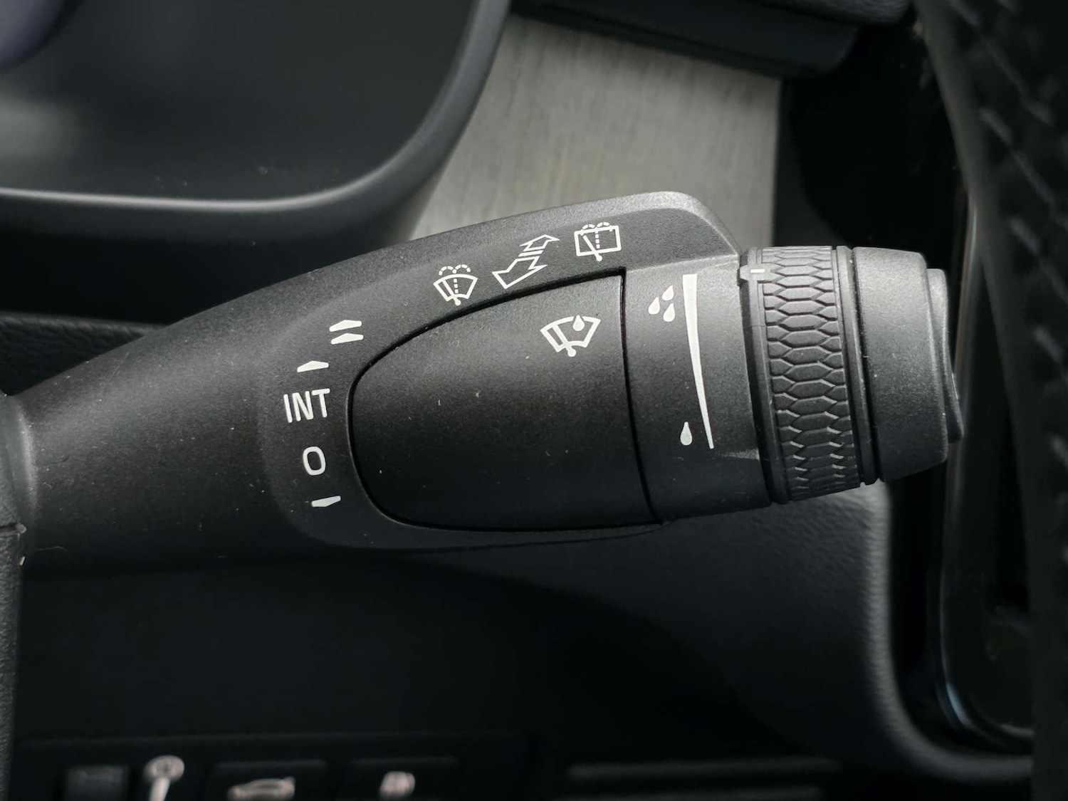 Used Volvo XC40 2022 for sale - 77249198: Photo 37