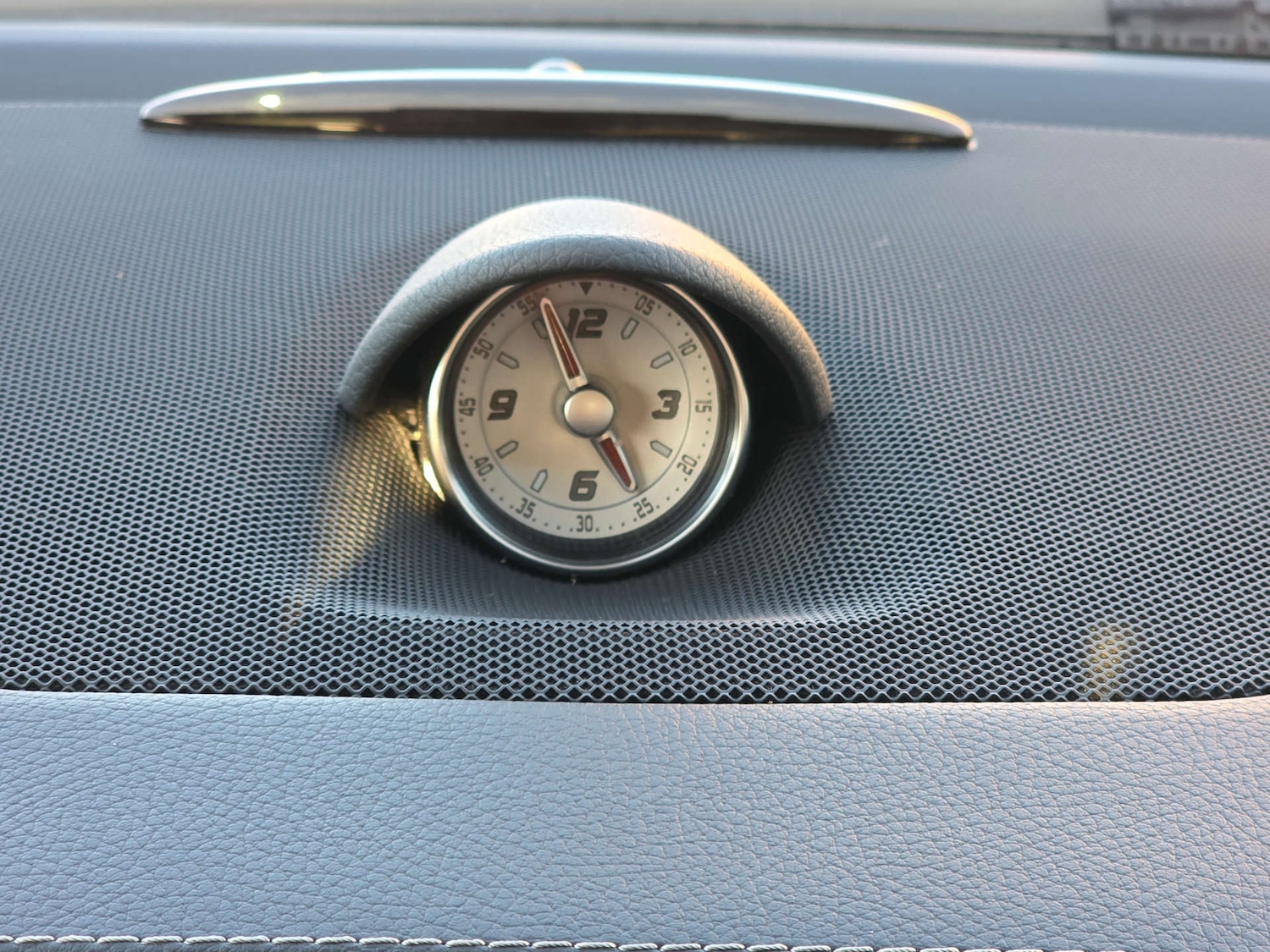 Used Mercedes-Benz SL 2015 for sale - 78016395: Photo 2