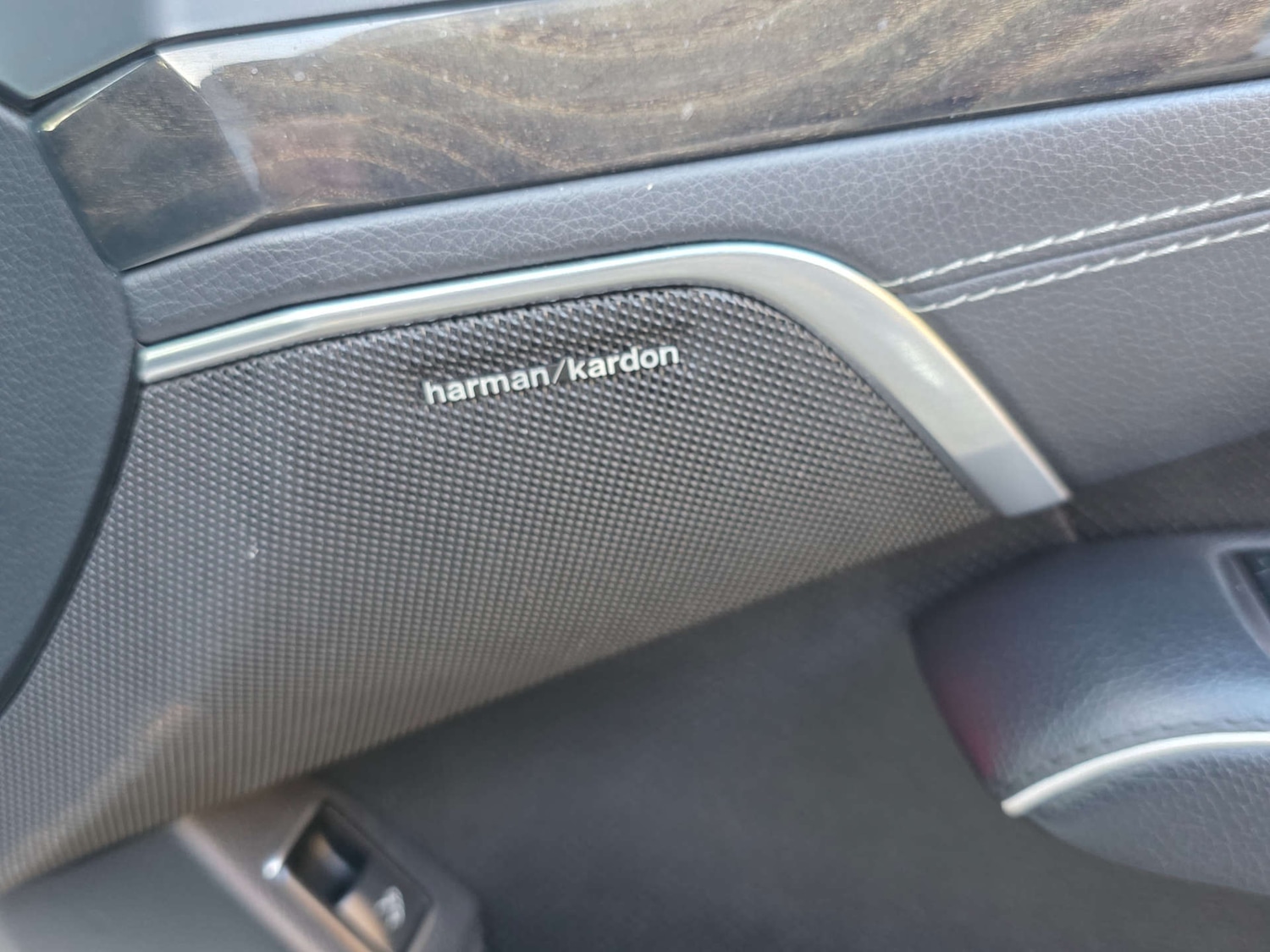 Used Mercedes-Benz SL 2015 for sale - 78016395: Photo 25