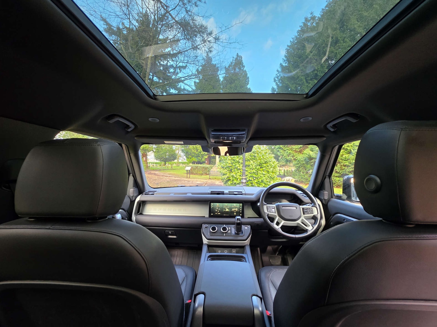 Used Land Rover Defender 2023 for sale - 77617074: Photo 34