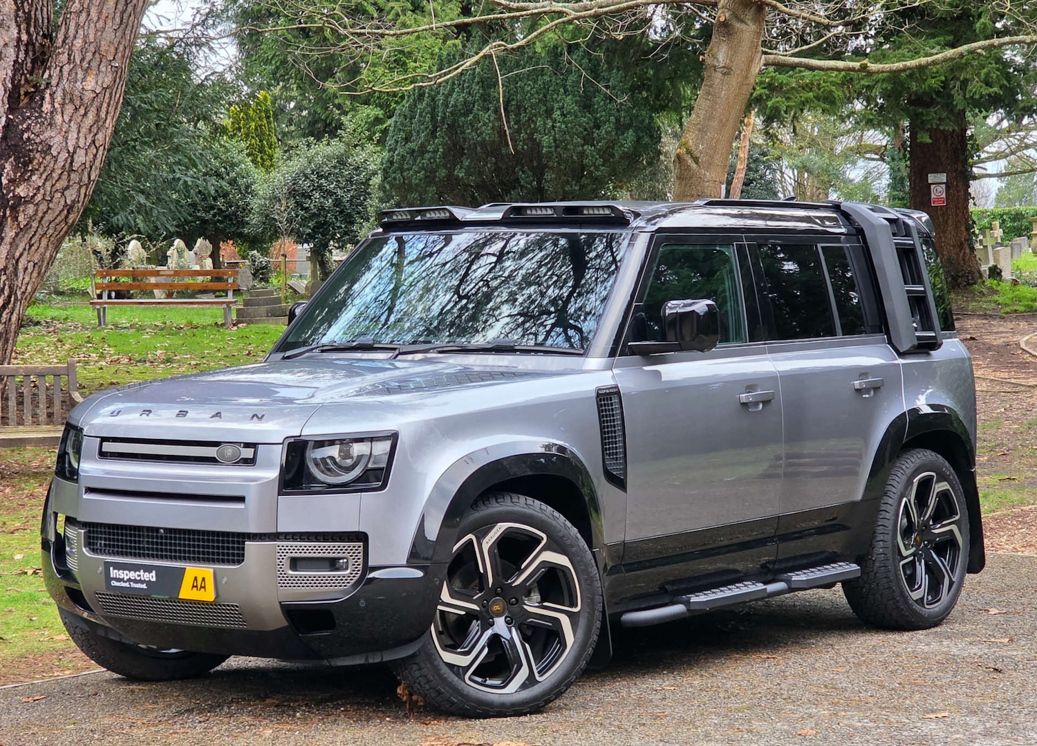 Used Land Rover Defender 2023 for sale - 77617074: Photo 4