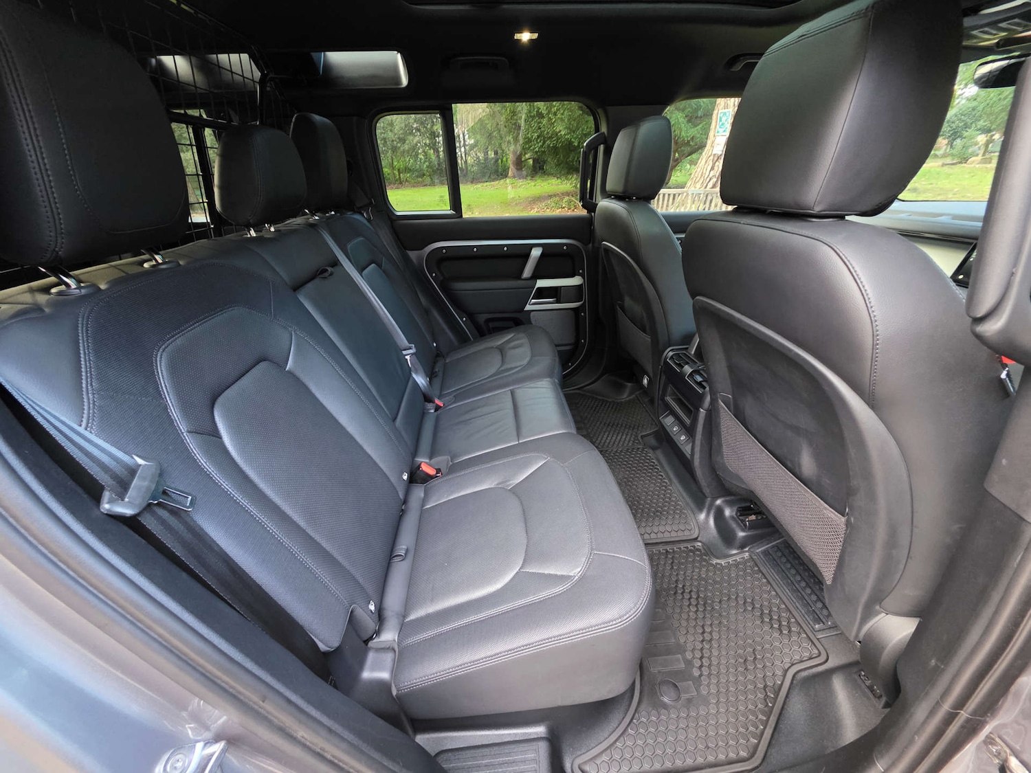 Used Land Rover Defender 2023 for sale - 77617074: Photo 41