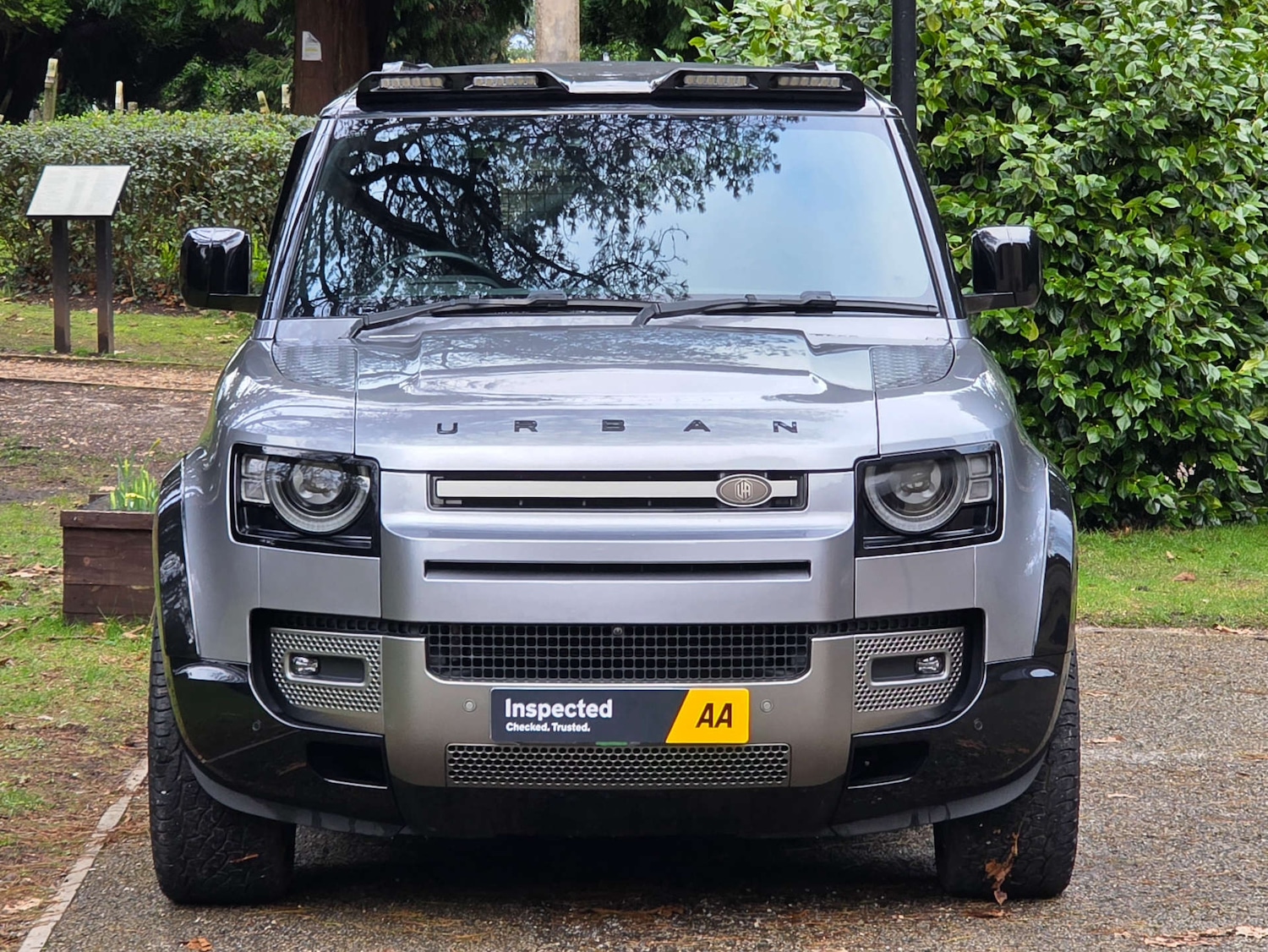 Used Land Rover Defender 2023 for sale - 77617074: Photo 8