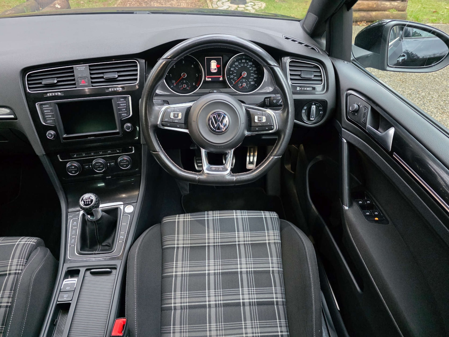 Used Volkswagen Golf 2016 for sale - 77301690: Photo 28