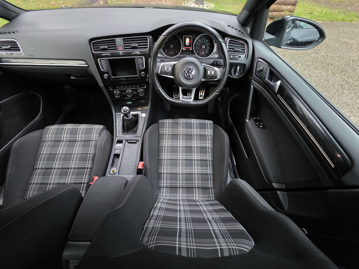 Used Volkswagen Golf 2016 for sale - 77301690: Photo 29