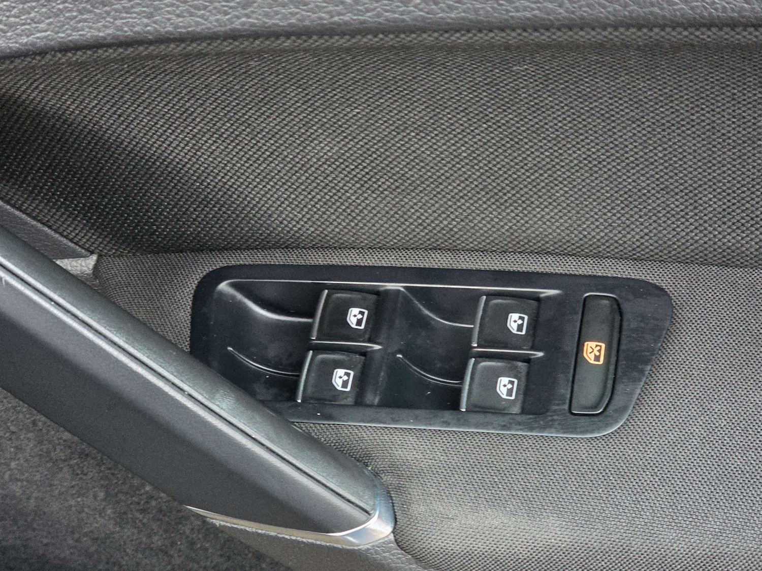 Used Volkswagen Golf 2016 for sale - 77301690: Photo 33