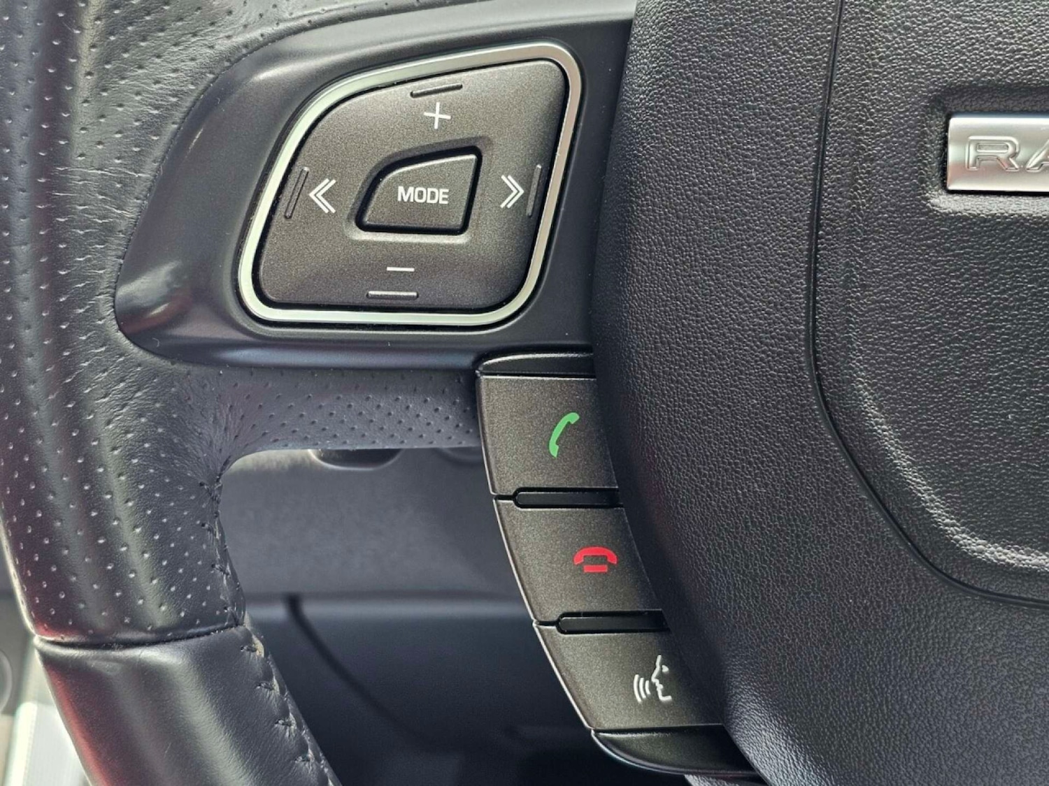 Used Land Rover Range Rover Evoque 2015 for sale - 77366761: Photo 40