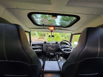 Used Land Rover Defender 2014 for sale - 76558376: Photo