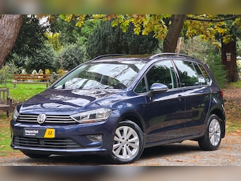 Used Volkswagen Golf SV 2016 for sale - 76449795: Photo