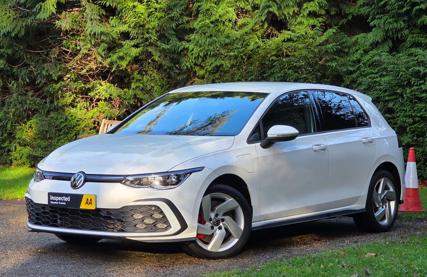 Used Volkswagen Golf 2020 for sale - 76985165: Photo 2