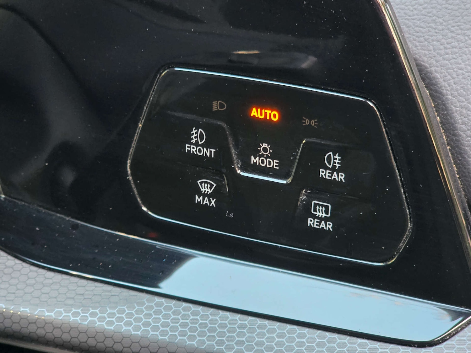 Used Volkswagen Golf 2020 for sale - 76985165: Photo 41