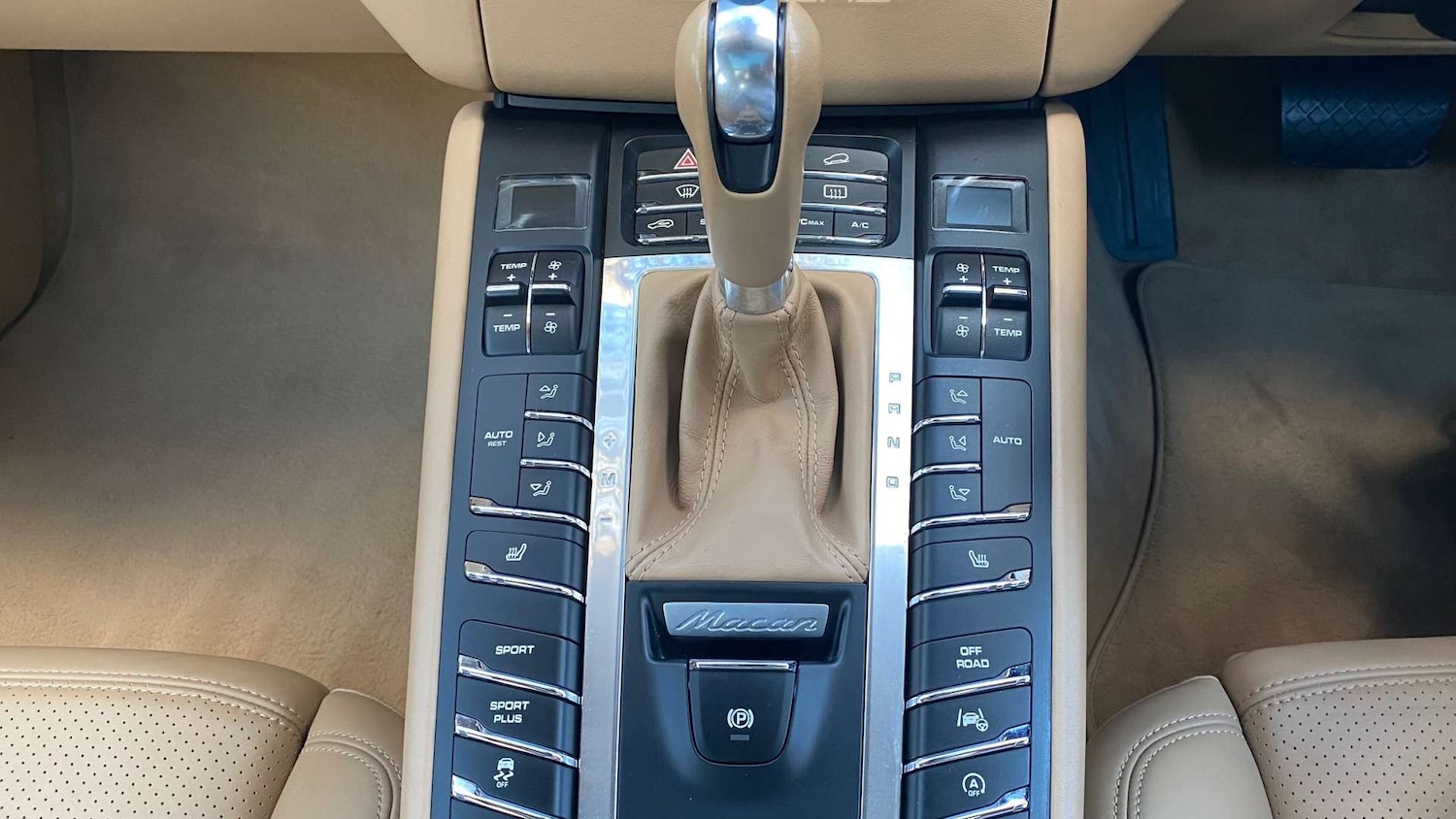 Used Porsche Macan 2015 for sale - 76642934: Photo 38