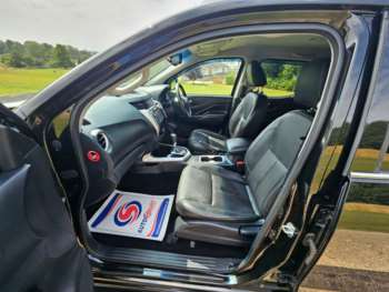 Used Nissan Navara 2017 for sale - 75339704: Photo