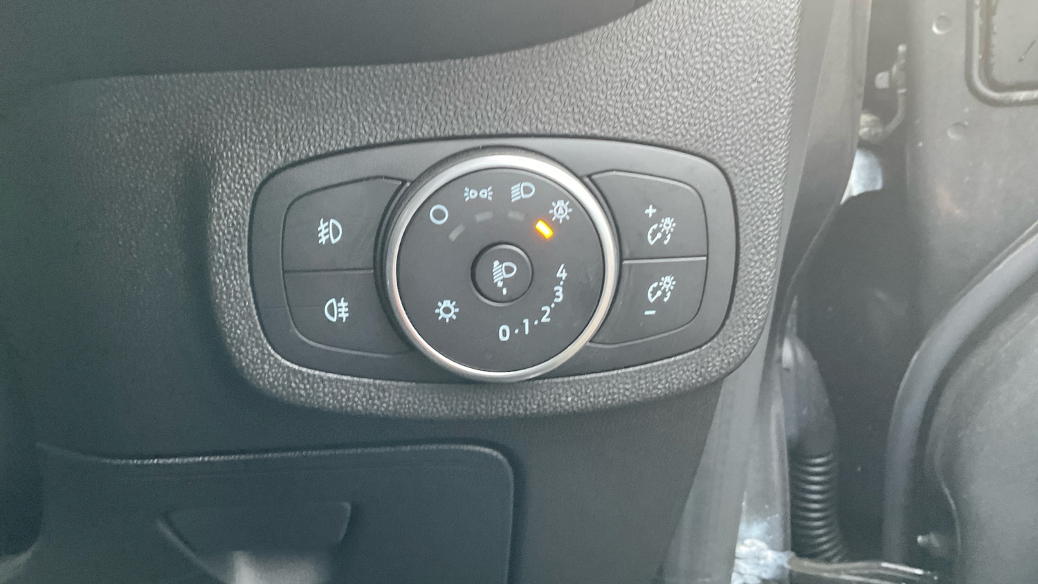 Used Ford Fiesta 2018 for sale - 77517452: Photo 28