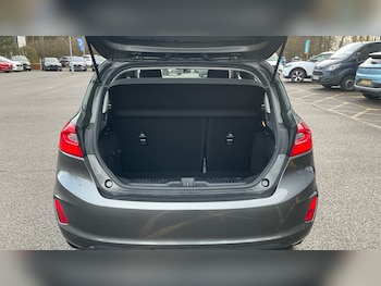 Used Ford Fiesta 2018 for sale - 77517452: Photo